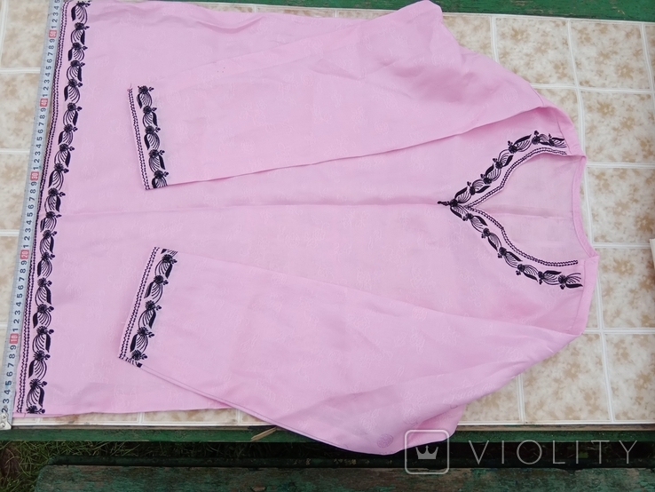 Розовая с черной вышивкой блузка советских времён., фото №2