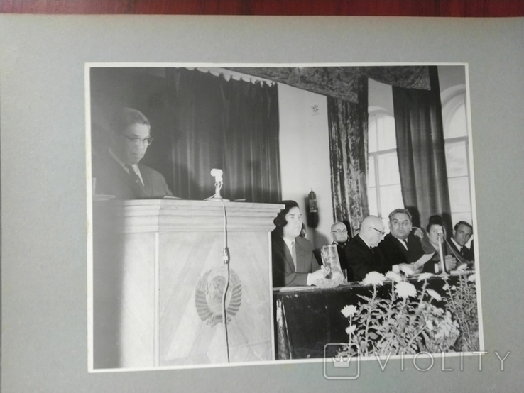 Альбом фотографий -вручение памятного знамени Полтавскому Облпотребсоюзу в 1967, фото №4