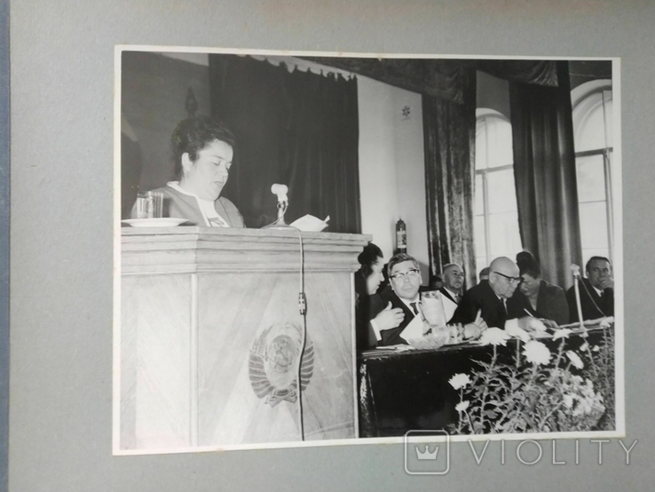 Альбом фотографий -вручение памятного знамени Полтавскому Облпотребсоюзу в 1967, фото №10