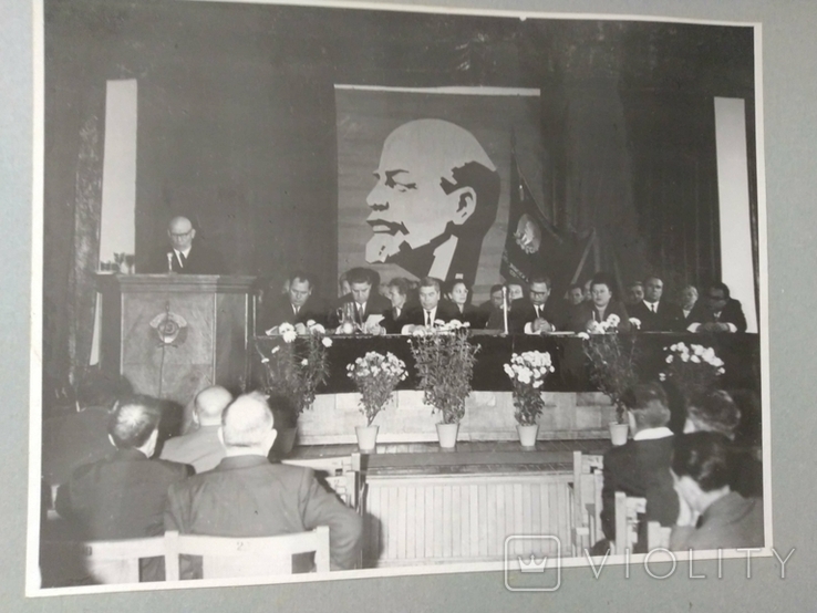 Альбом фотографий -вручение памятного знамени Полтавскому Облпотребсоюзу в 1967, фото №13