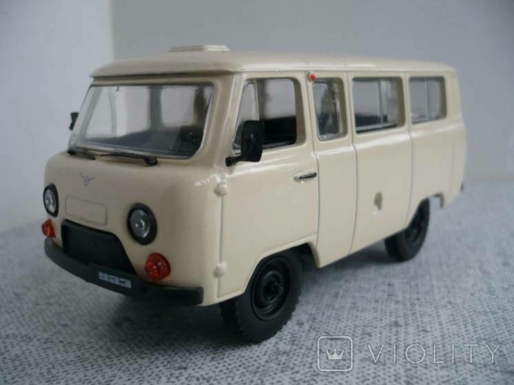 УАЗ-452В 1:43 Автолегенды СССР №16, фото №2