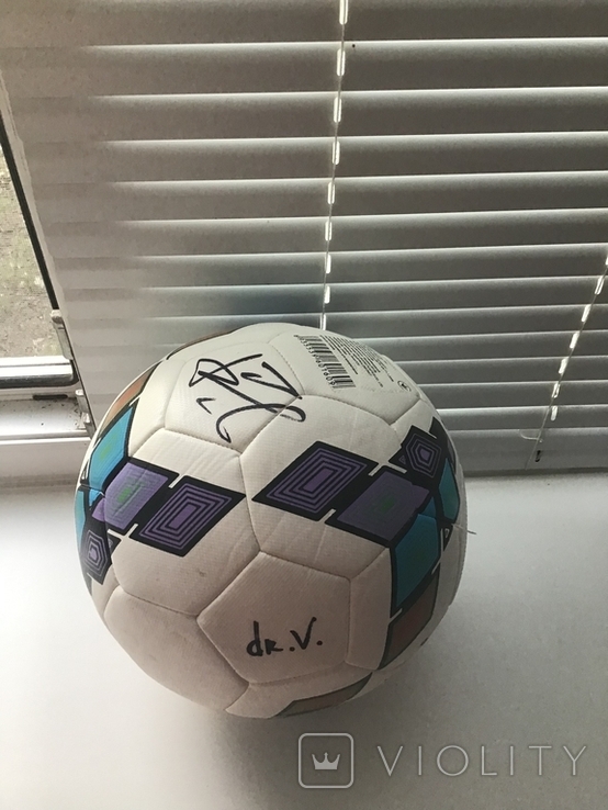 Футбольный мяч с автографами, фото №4