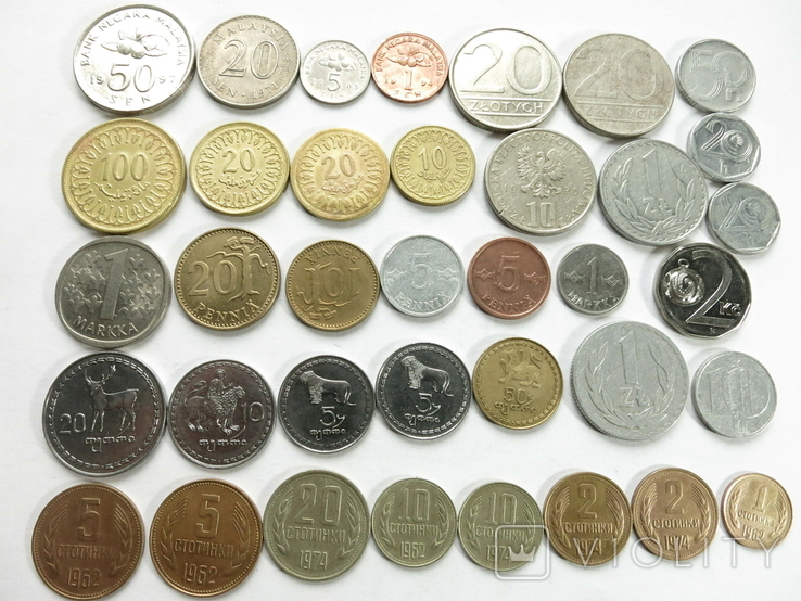 Монеты мира. Грузия.Болгария.Чехия.Малайзия и другие в лоте 37 штук, фото №2