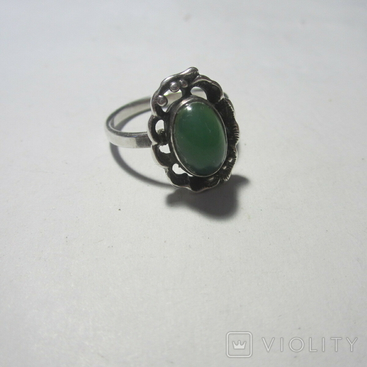 Кольцо с зеленым камнем (звезда, 875)