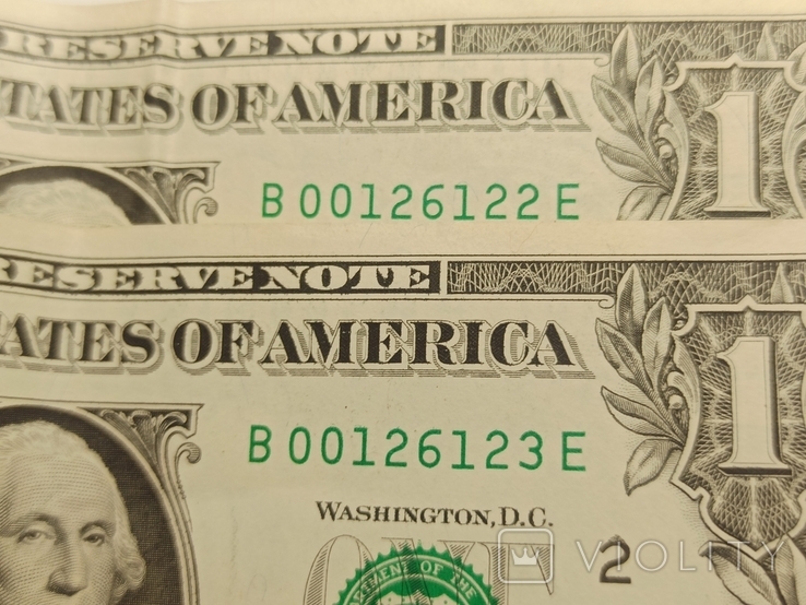 1 доллар США 2017 2 шт. номера подряд