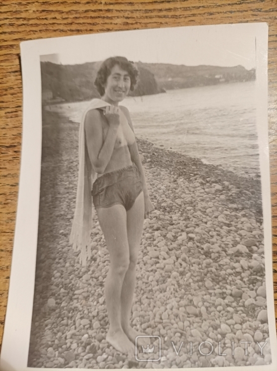 На пляже 1956