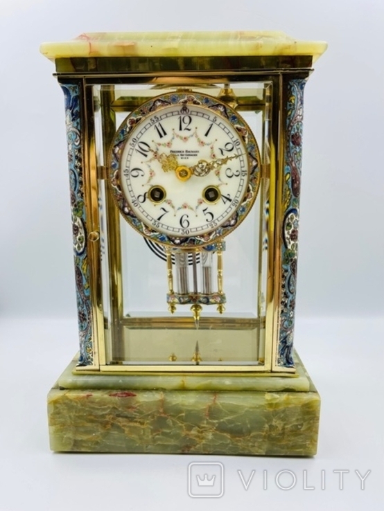 Антикварные часы в бронзе и эмалях F.Baumann Вена.