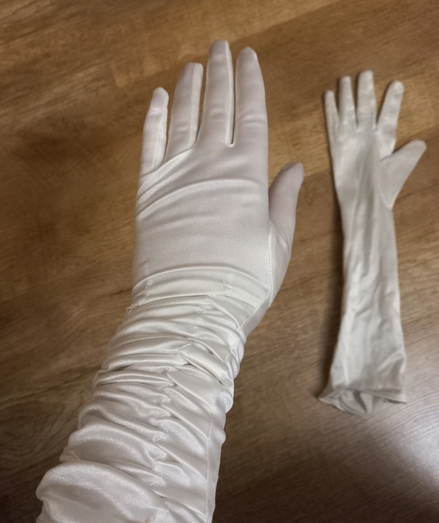 Перчатки белые