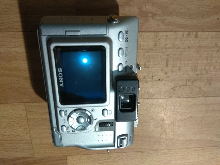 Sony DSC-V1, фото №3