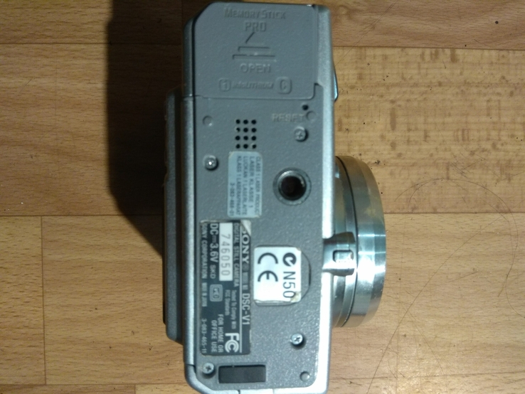 Sony DSC-V1, фото №5