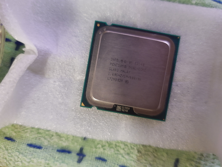 Intel E2140 Dual-Core