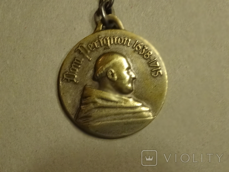 Вінтажний брелок-медальон Don Perignon 1638 - 1715., фото №5