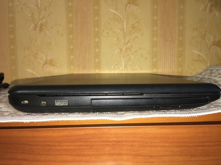 Ноутбук Toshiba PRO C50D A4-5000/4gb/500 gb/ AMD HD 8330+R5 M200/HD8500M, photo number 3