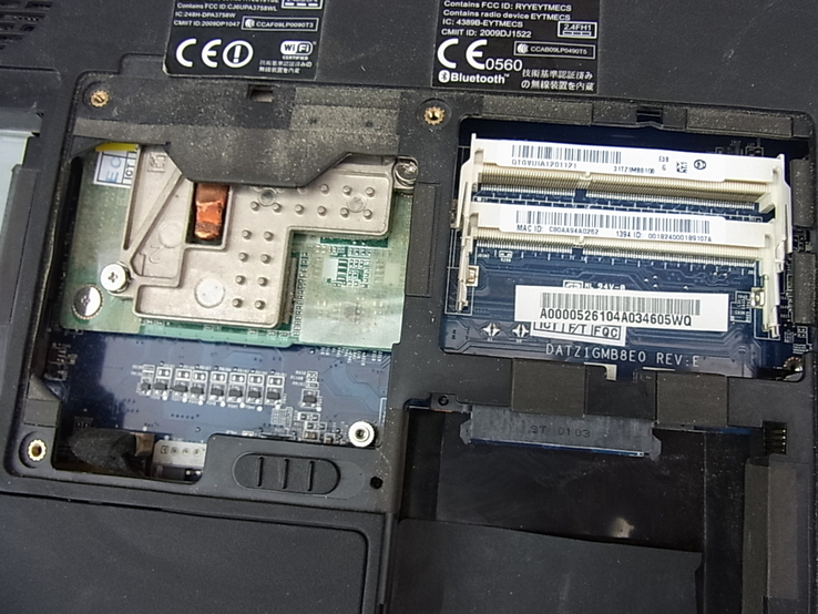Ноутбук TOSHIBA HARMAN / KARDON i5 SATELITE P500-1CK на ремонт чи запчастини з Німеччини, фото №13