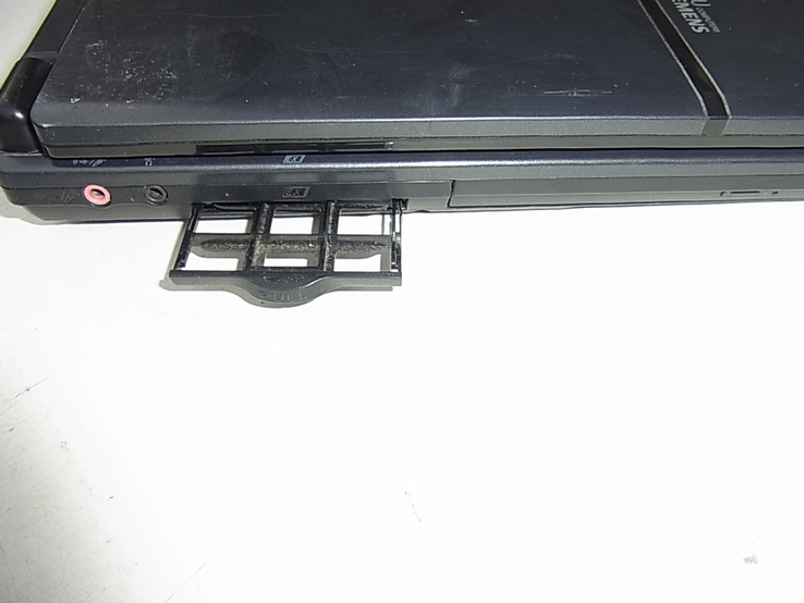 Ноутбук FUGITSU SIEMENS AMILO Pi 2540 на ремонт чи запчастини з Німеччини, фото №9