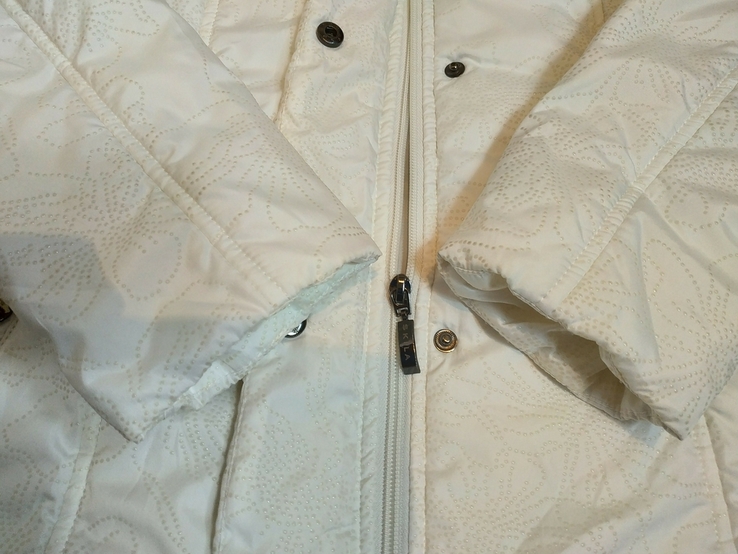 Куртка легкая утепленная SKILA полиэстер з-з 36 (состояние нового), фото №8