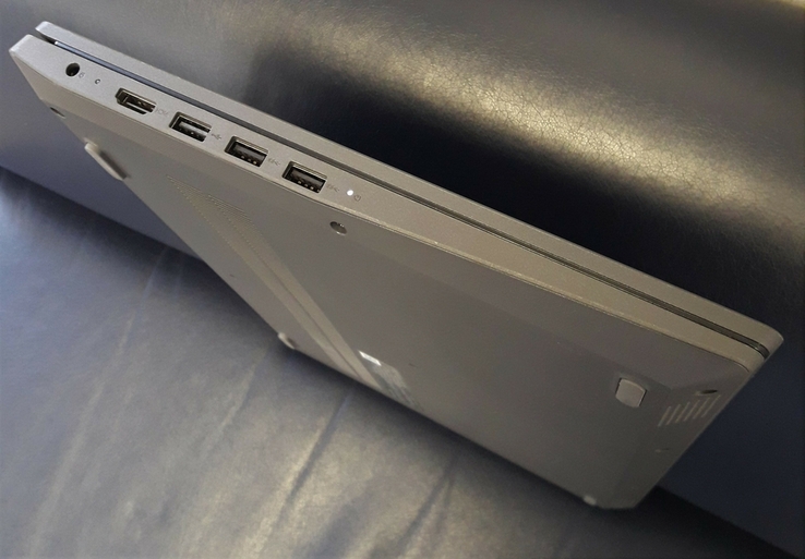 Ноутбук Lenovo V15 (model 82C5), фото №11