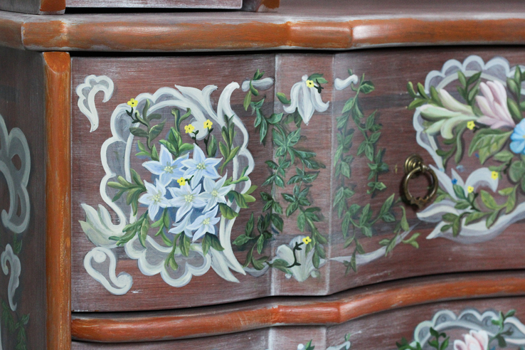 Деревянный комод с выдвижным ящиками и художественной росписью., фото №11