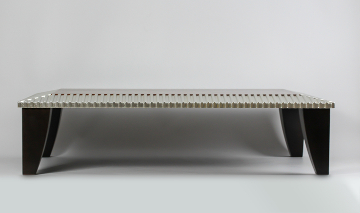 Дизайнерский кофейный столик из дерева с серебрением., фото №3