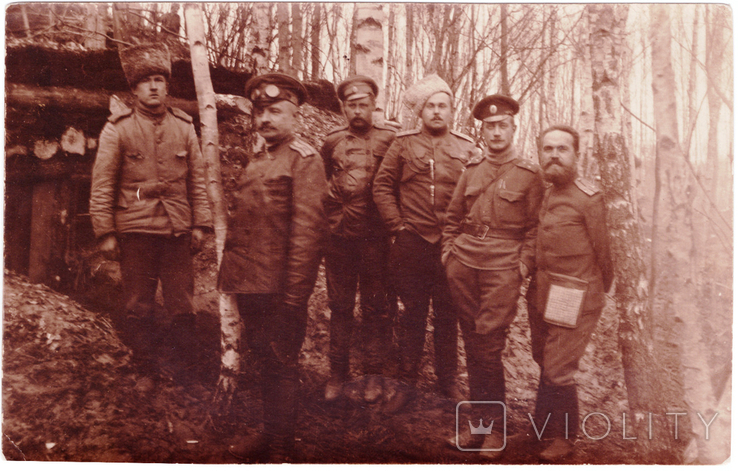 Генерал Иванов с офицерами