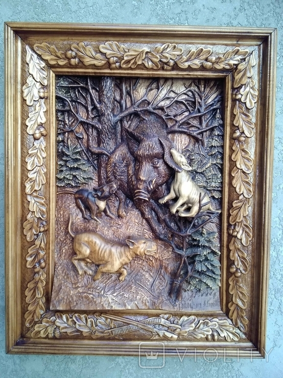 Carved painting "Hunting for wild boar", -linden, coating - stain, varnish .Razm: 76 * 62 * 10., photo number 2