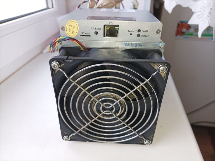 Майнер Bitmain Antminer S9, 14.0 Th с блоком питания, фото №2