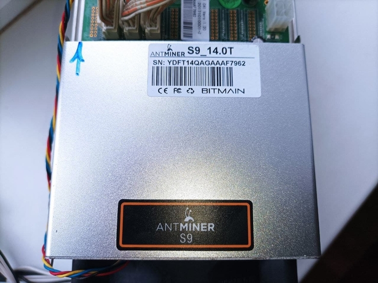 Майнер Bitmain Antminer S9, 14.0 Th с блоком питания, фото №3