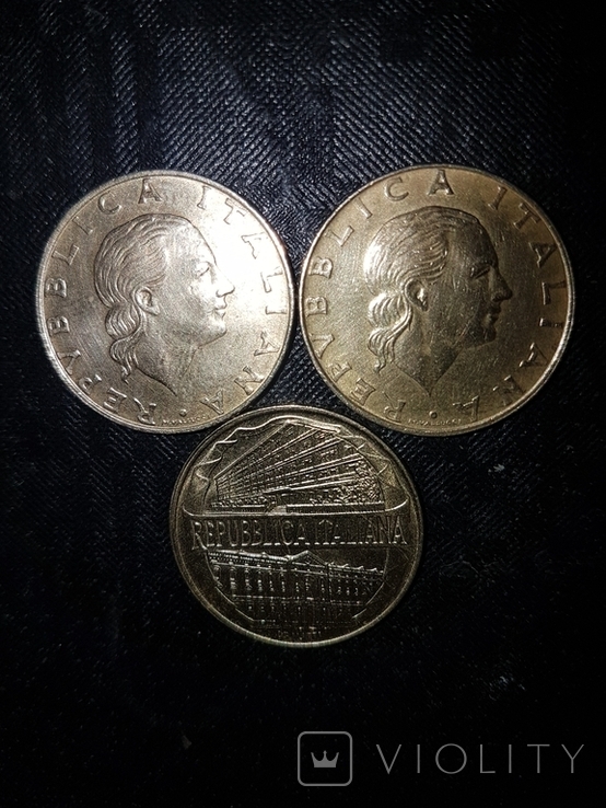 Лот монет Италии:200 лир 1994 г.(2 шт.),1996 г.(1шт.,юбилейная)., фото №12