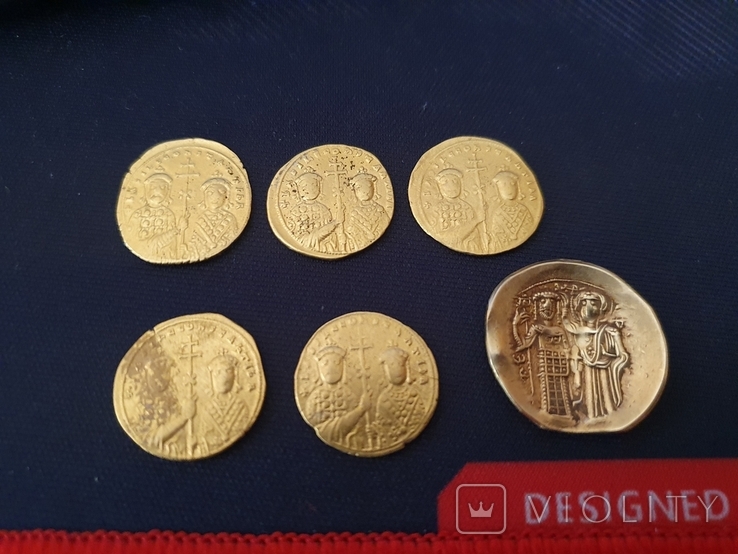Лот золотых монет Византии, фото №2