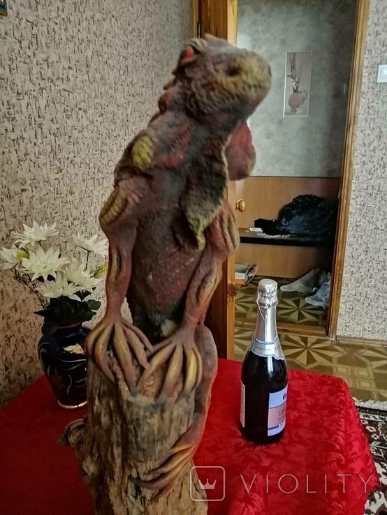 Скульптура из дерева игуана ручная работа