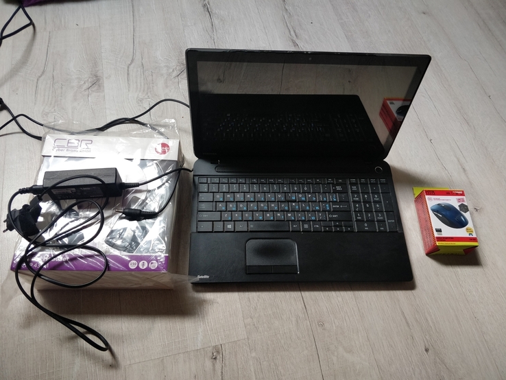 Cенсорный Ноутбук 15.6 Toshiba Satellite E55D AMD A6 5200 (2.00 GHZ)/RAM8GB/SSD120/HDD500, photo number 11