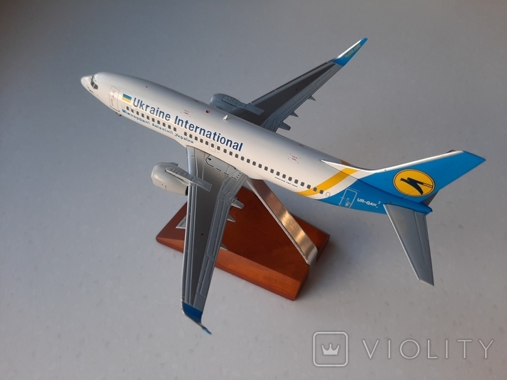 Boeing 737-300 МАУ 1/200 (JC Wings), фото №2