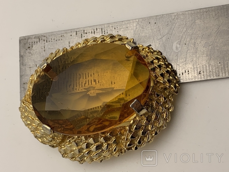 Винтажная овальная брошь с большим желтым камнем, фото №3