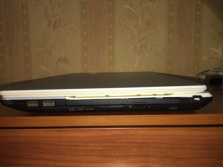 Ноутбук Gateway NW57 i3-2310M/4gb/HDD 1000 gb/ Intel HD, фото №4