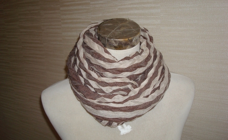Красивый шарф женский плиссе в шоколадных оттенках с бахромой, фото №4