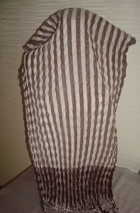 Красивый шарф женский плиссе в шоколадных оттенках с бахромой, фото №6