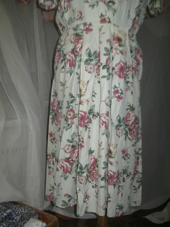 Платье нарядное с ажурным воротником, фото №3