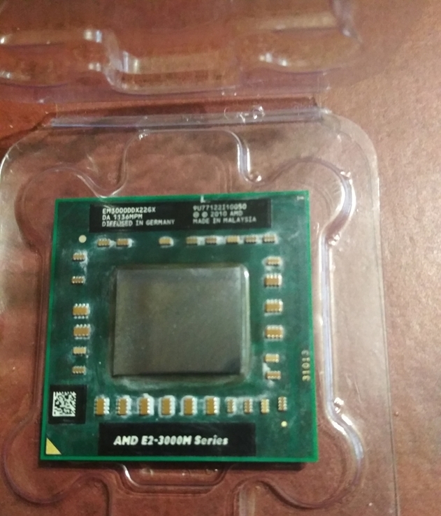Процессор AMD E2-3000M, фото №2