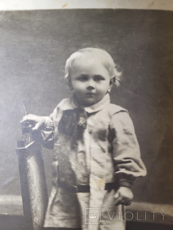 Фото ребёнка на стуле, 1929 год, фото №5