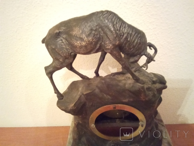 Каминные часы "Схватка оленя с охотничьей собакой". Нач 20 в. Европа., фото №12