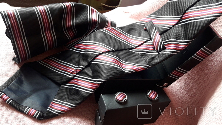 Комплект запонки, галстук в полоску и карманный платочек , новый, фото №5