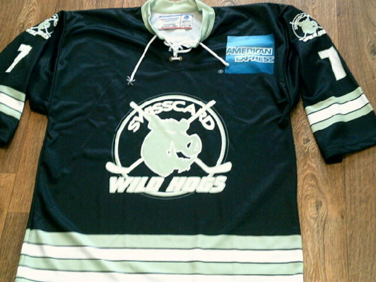 Wild Hogs - фирменная хоккейка, фото №4