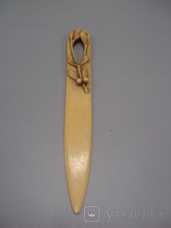 Knife for letters and paper, pattern, berries and leaves, plastic, length 21.8 cm, photo number 5