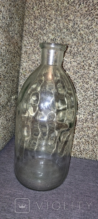 Старая бутылка на две литры, фото №2