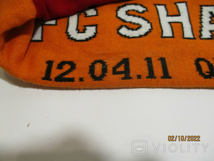 Football fan's scarf.Shakhtar-Barcelona 2011 match, photo number 4