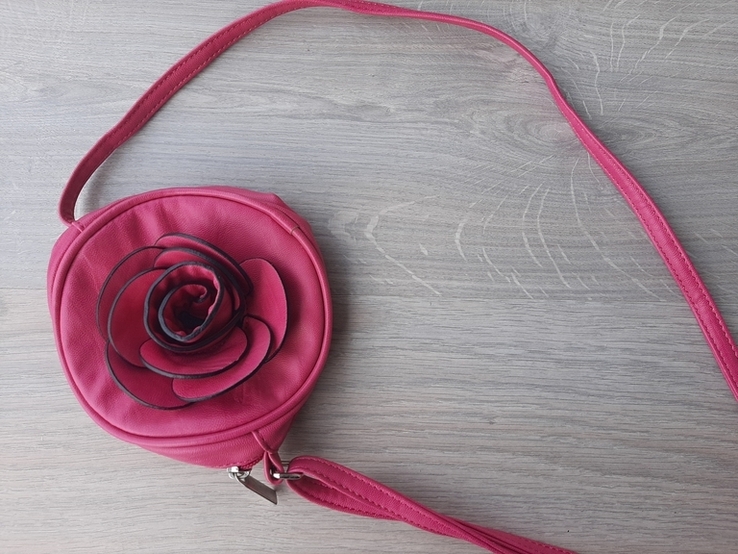 Маленькая женская сумочка Charles Vogele розовая, фото №2