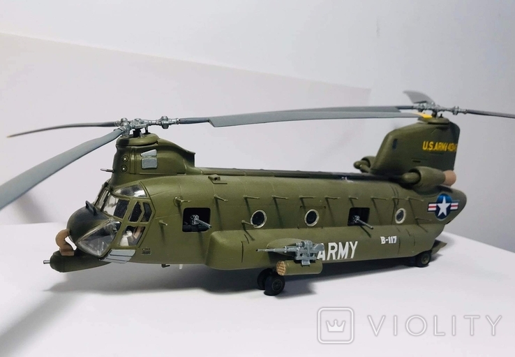 Сборная модель Italeri ACH-47 Chinook, фото №3