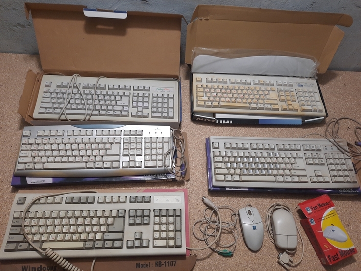 Стара Клавіатура 5 шт і 2 мишки одним лотом, фото №6
