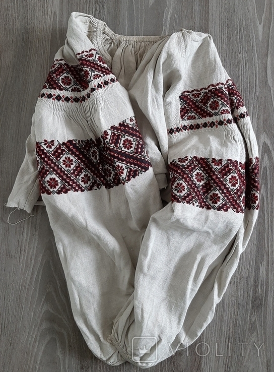 Образец вышивки,часть женской сорочки.Узори Чернігівщини