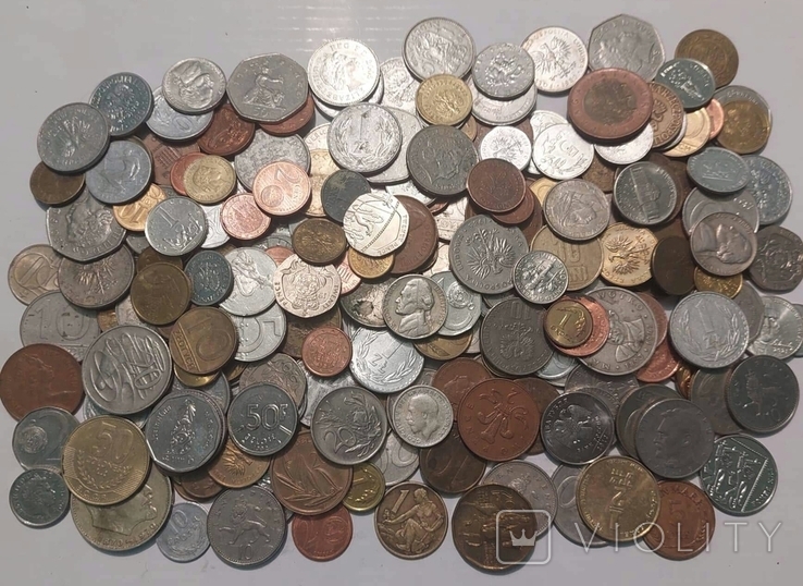 Монети різні 234 шт.